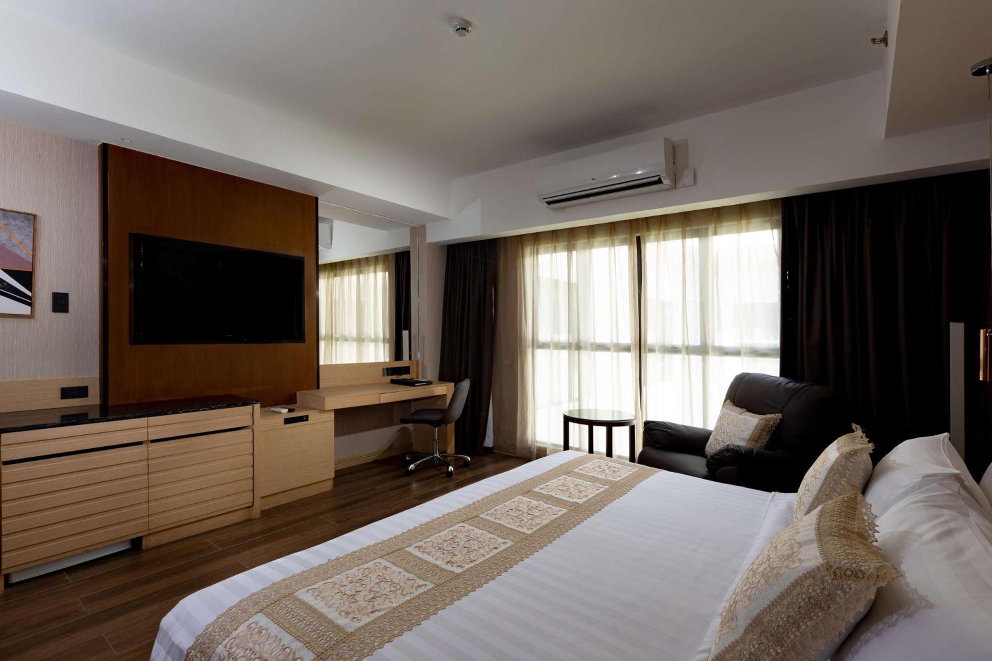 Best Western Plus Metro Clark Angeles Exteriér fotografie