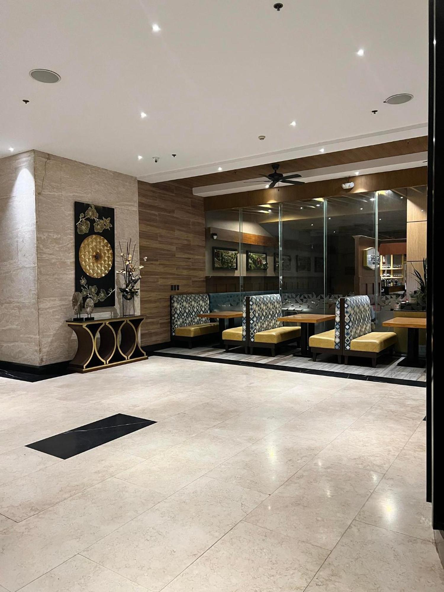 Best Western Plus Metro Clark Angeles Exteriér fotografie